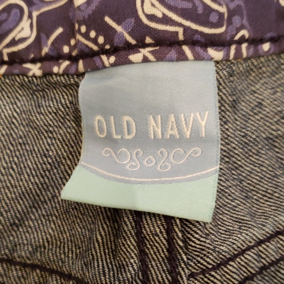 Old Navy "Daisy Dukes" Bootie Shorts - Picture 4 of 6